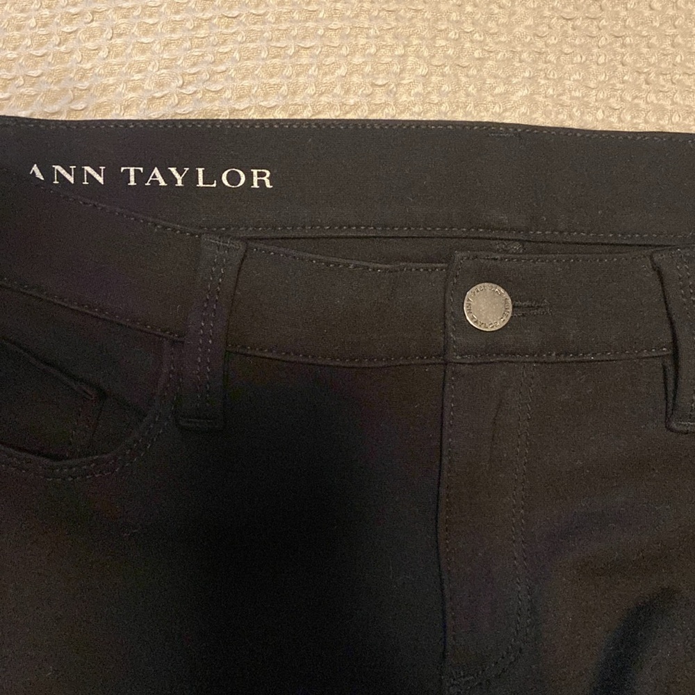 Ann Taylor black stretch jeans excellent cond, worn once